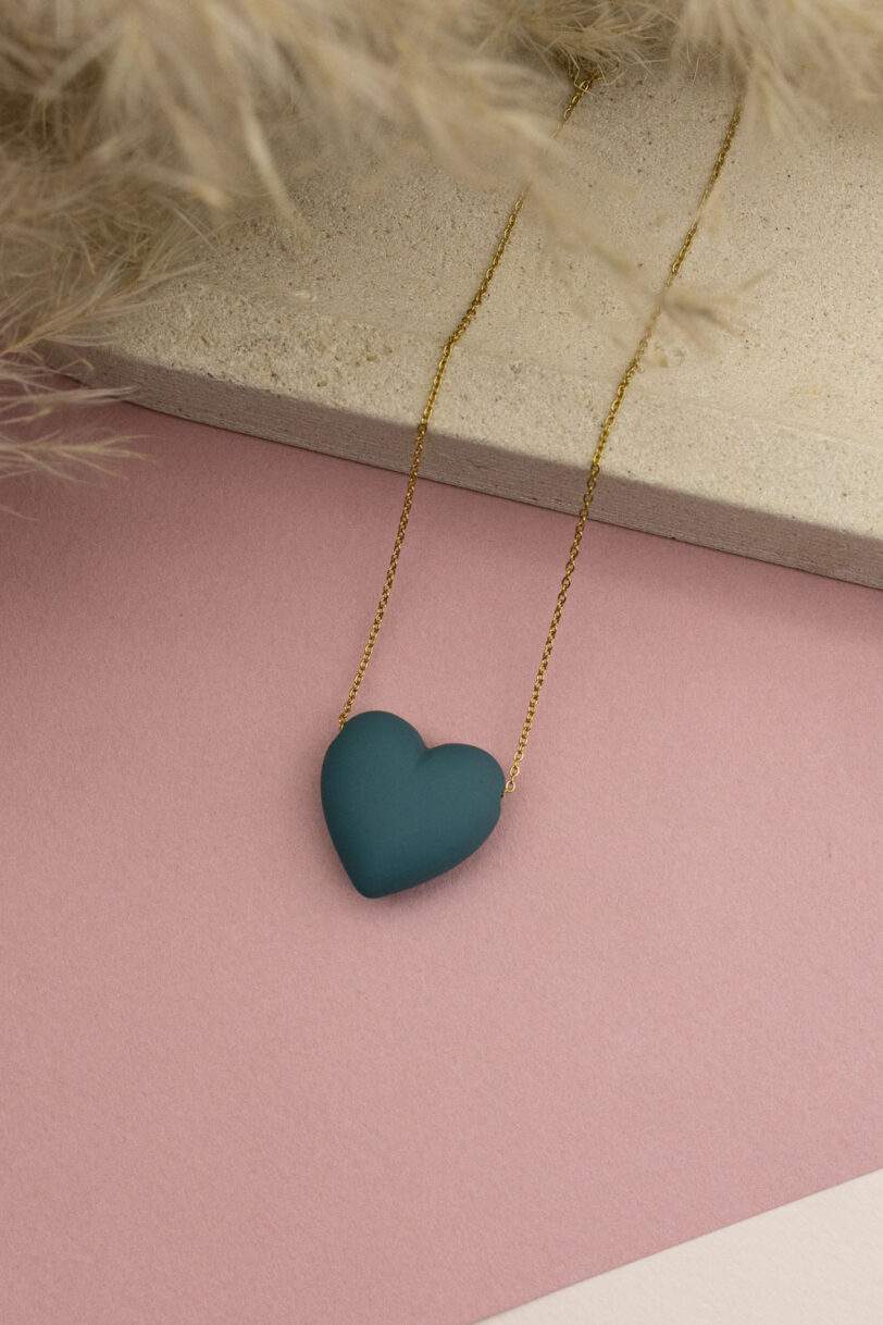 Boobiee heart necklace - Image 13