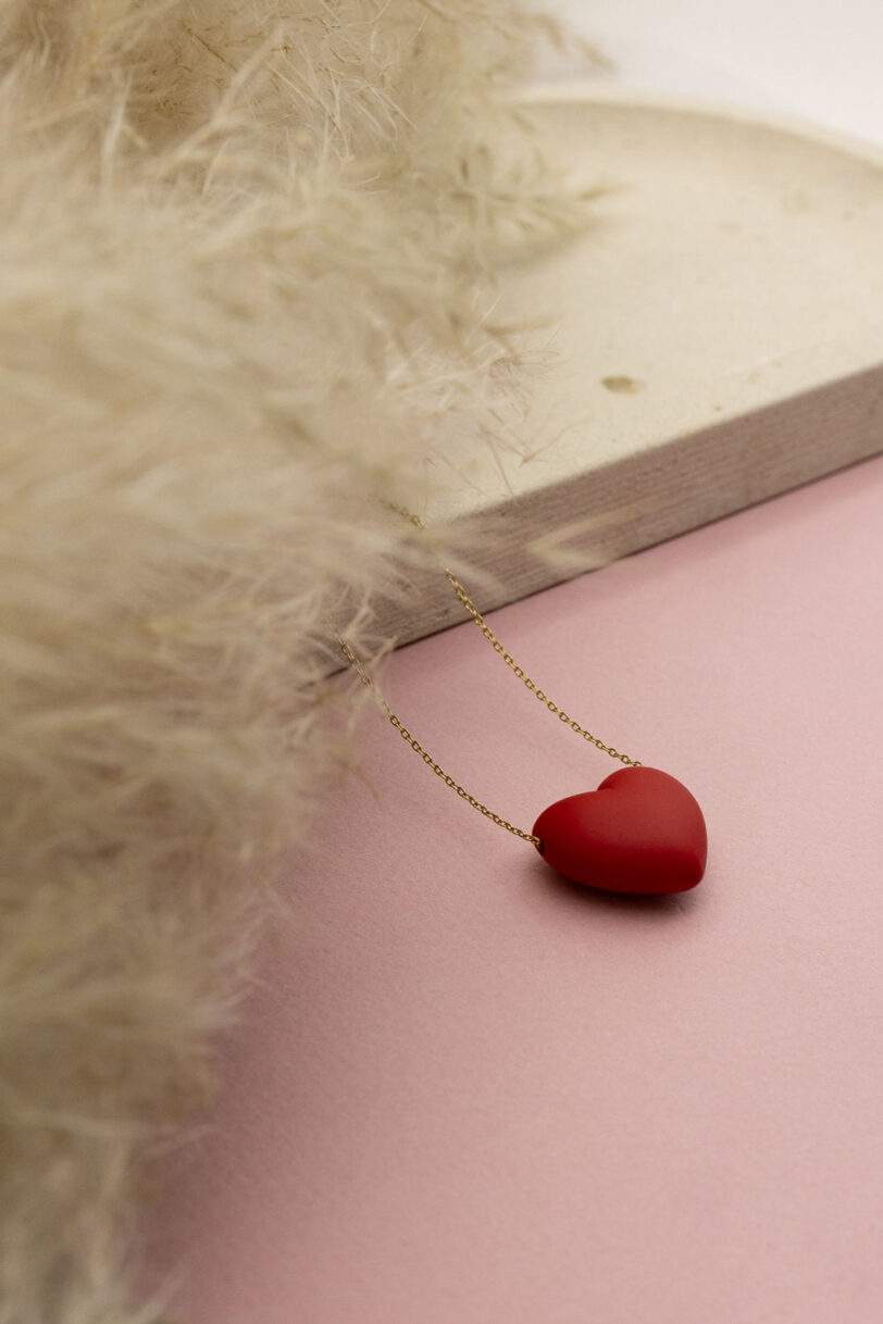 Boobiee heart necklace - Image 11