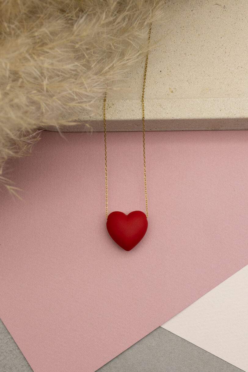 Boobiee heart necklace - Image 3