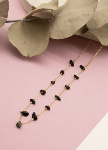 Black orchid necklace